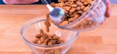 Wie man Nüsse in eine richtige Ernährung einbaut